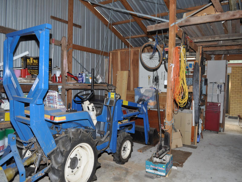 16 Eden Drive, Eatons Hill, QLD 4037