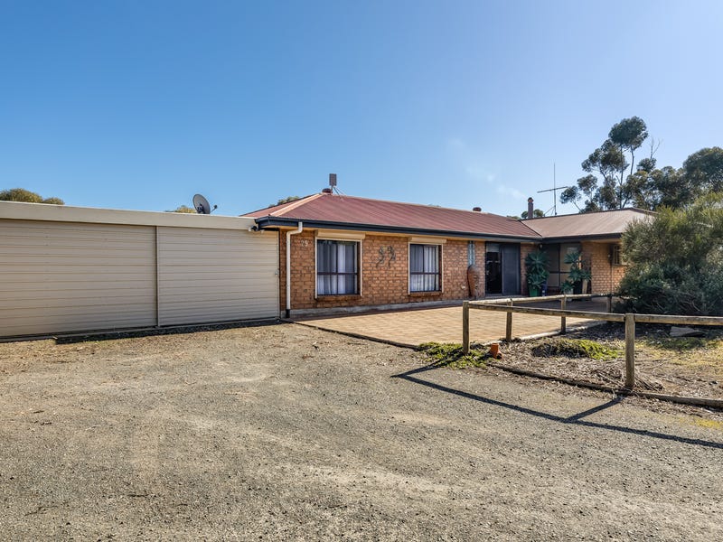 29 Young Road, Kanmantoo, SA 5252 Property Details