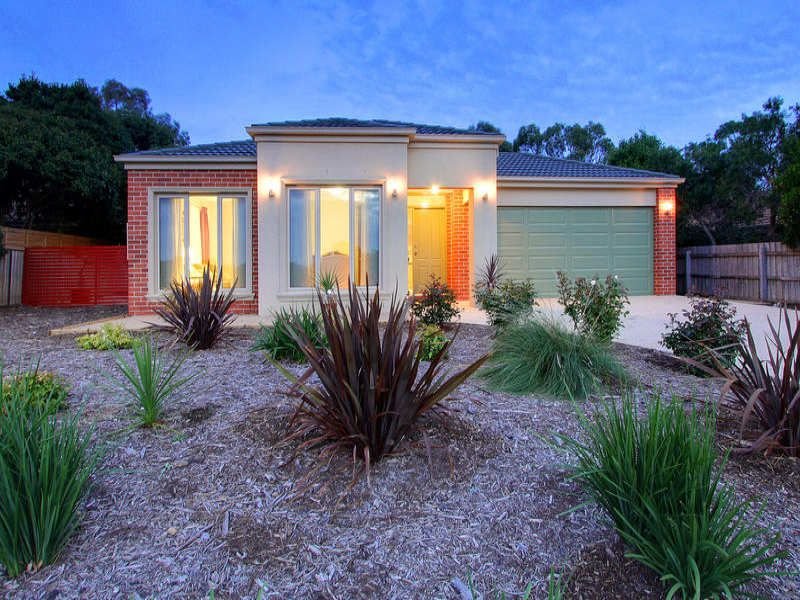 8 Padua Drive, Mornington, Vic 3931 Property Details