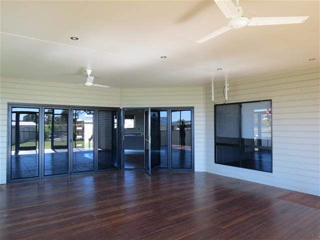 13 Baker Finch Crescent Roma Qld 4455 Property Details