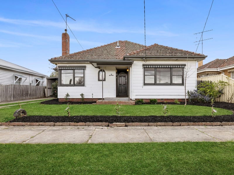 5 Prefect Street, Wendouree, Vic 3355 - Property Details