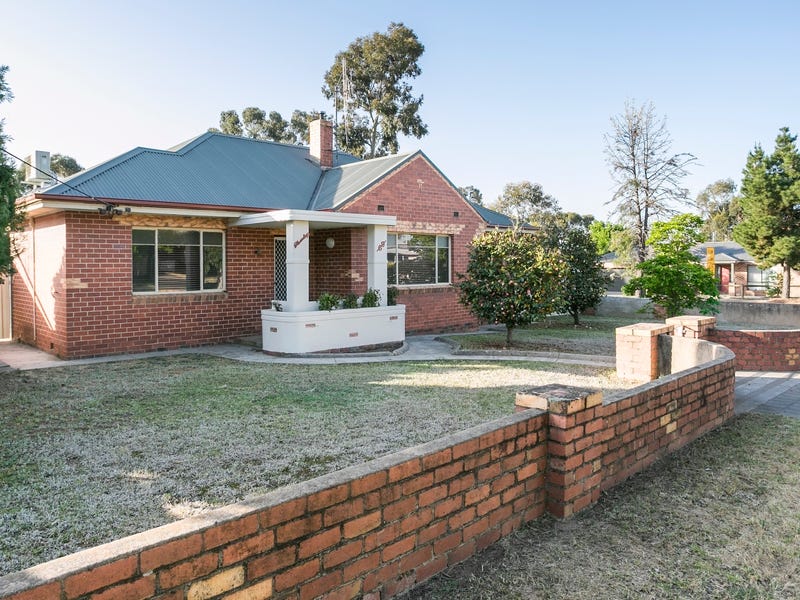 69 Strickland Road, East Bendigo, VIC 3550