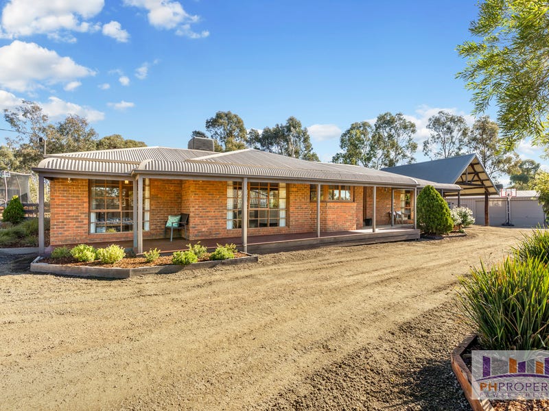 9 Settlers Place, Maiden Gully, Vic 3551 House for Sale realestate