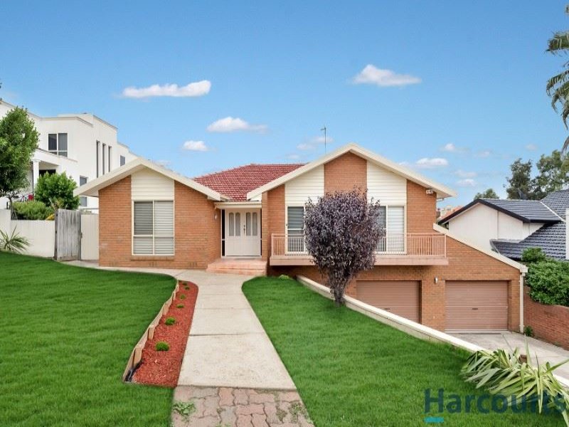 13 Weyburn Place, Avondale Heights, VIC 3034