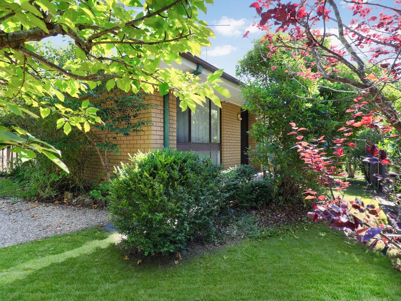 32 Railway Parade, Medlow Bath, NSW 2780