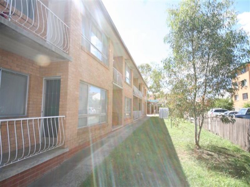 2/3 Morton Street, Queanbeyan, NSW 2620