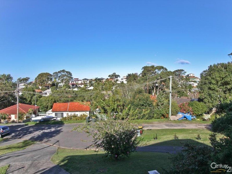 11 Belmont Crescent, Belmont, NSW 2280 Property Details