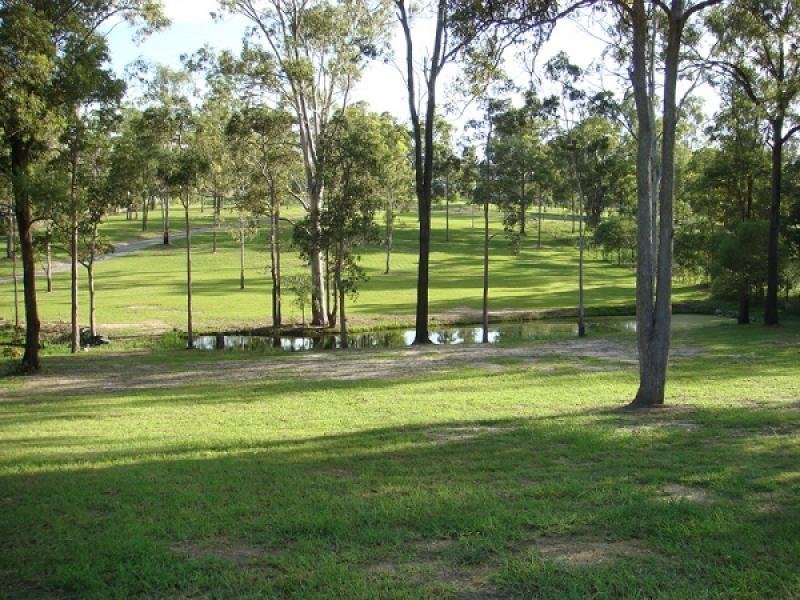 4 Westbourne Drive, Wights Mountain, QLD 4520