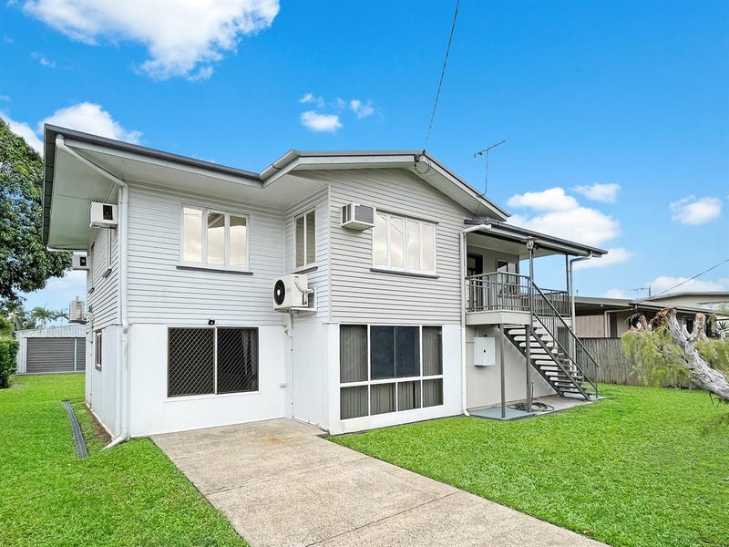 14 Kingsford Street, Mooroobool, QLD 4870