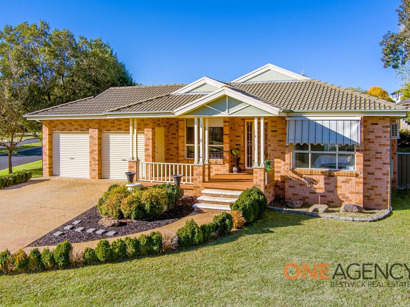 2 Graham Drive, Kelso, NSW 2795 Property Details