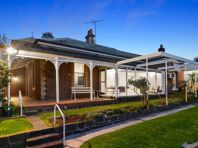 31 Retreat Road, Newtown, VIC 3220