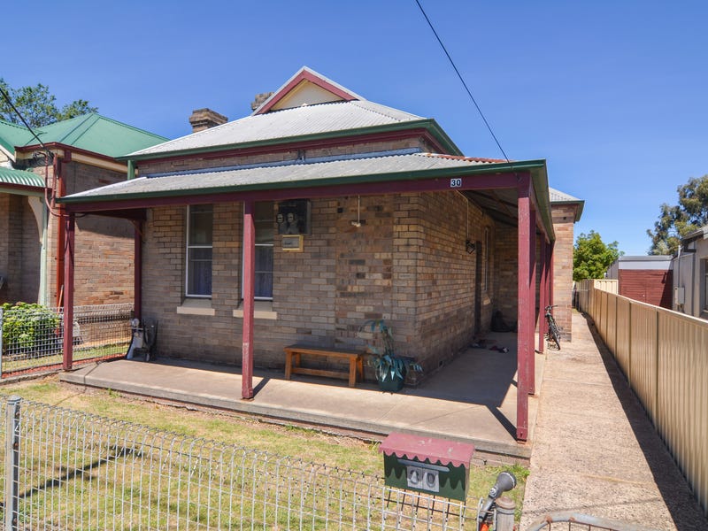 30 Ferro Street, Lithgow, NSW 2790 Property Details