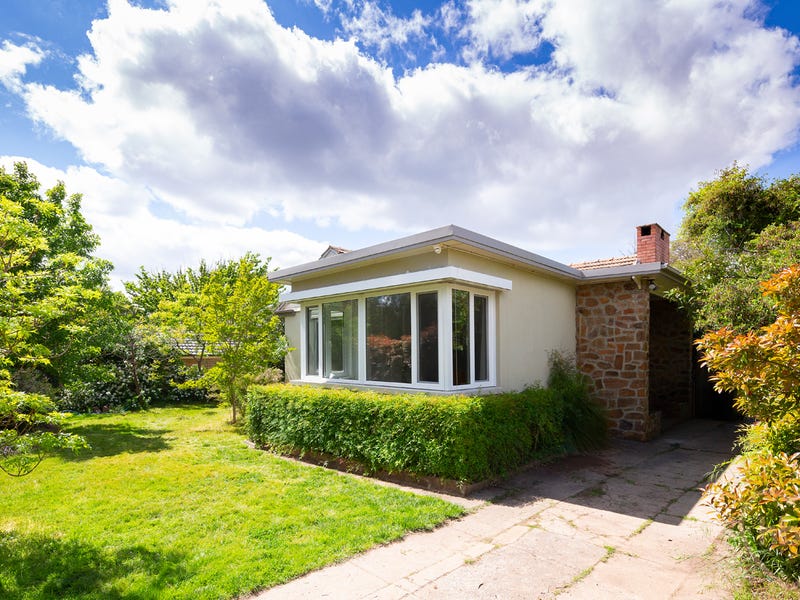 4 Ross Street, O'Connor, ACT 2602 Property Details