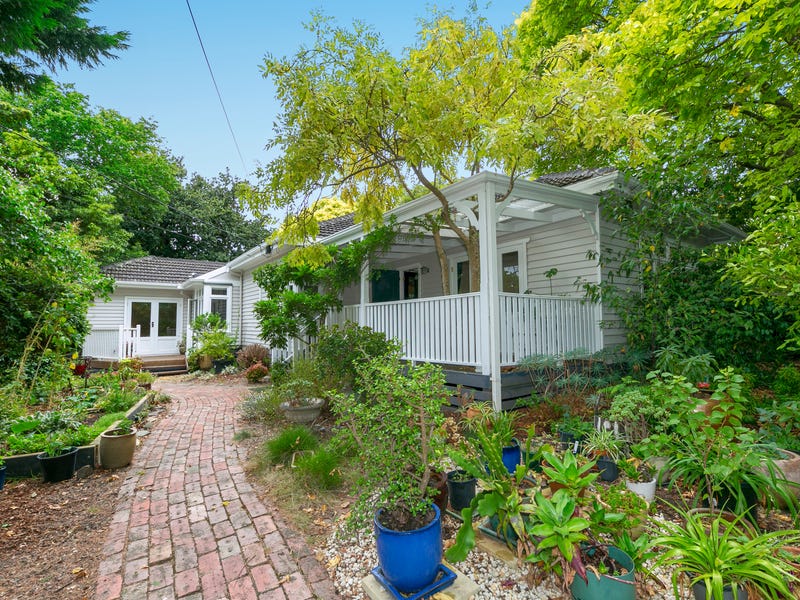 33 Lawrence Street, Blackburn South, VIC 3130