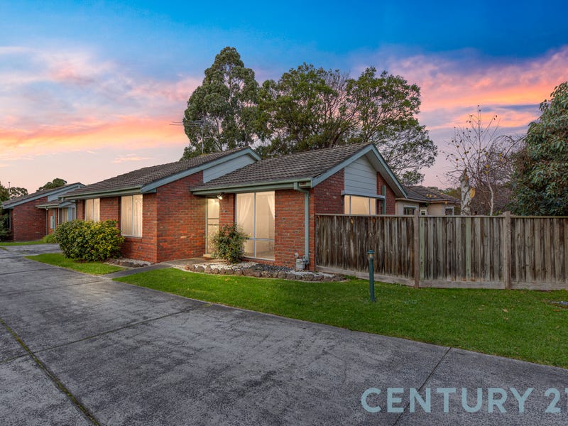 1/4 Rogers Street, Pakenham, Vic 3810 Property Details