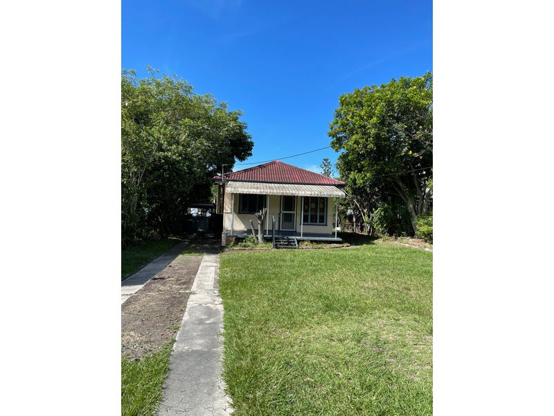 50 Anzac Avenue, Redcliffe, QLD 4020