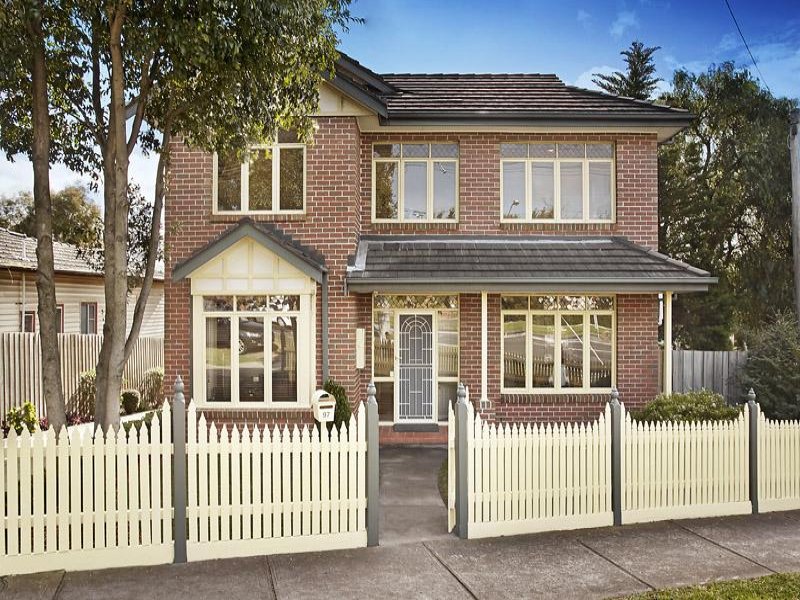 97 Napier Crescent, Essendon, Vic 3040 Property Details