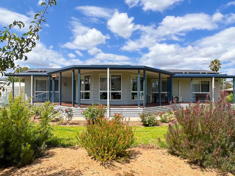 3335 Long Street, Trundle, NSW 2875