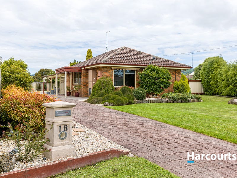 18 Street, Yarragon, Vic 3823 Property Details