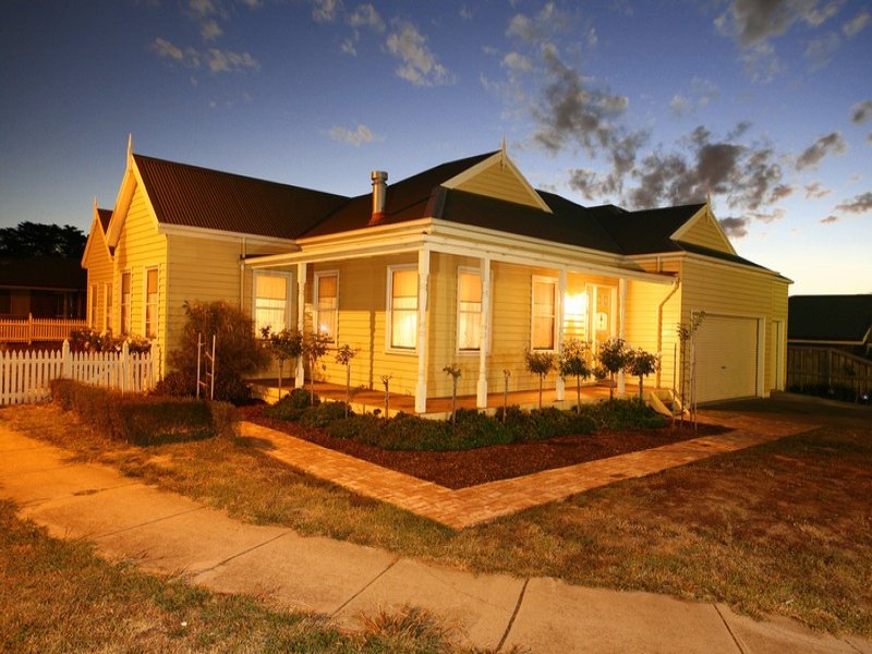 5 St Johns Wood Terrace, Berwick, Vic 3806 Property Details