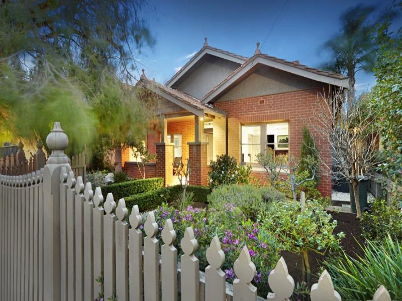 54 Meredith Street, Elwood, VIC 3184