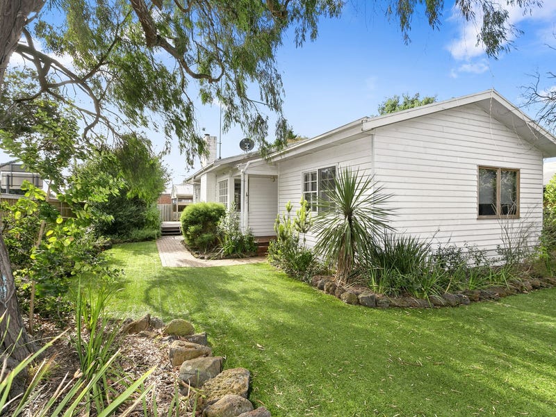 24 Bridge Road, Barwon Heads, VIC 3227