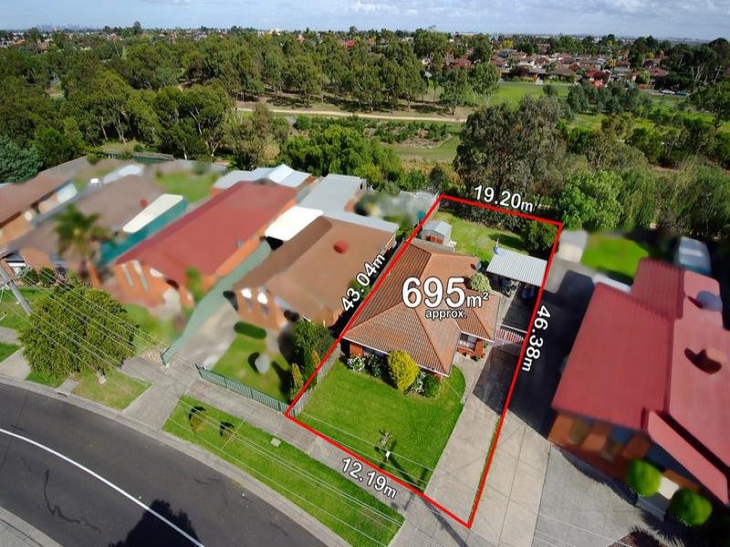 33 Carlisle Drive, Epping, VIC 3076