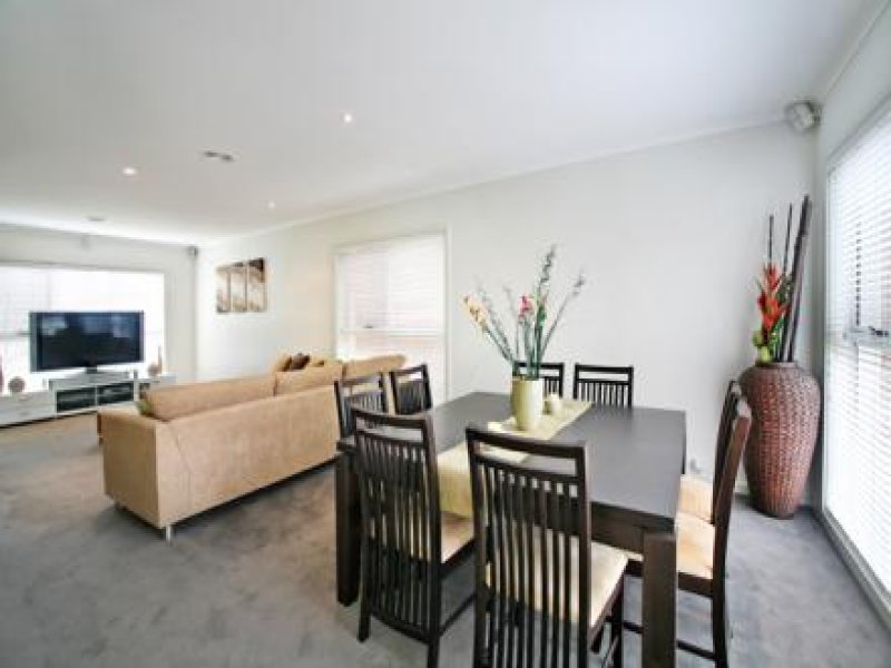 21 St Cres, Heatherton, VIC 3202