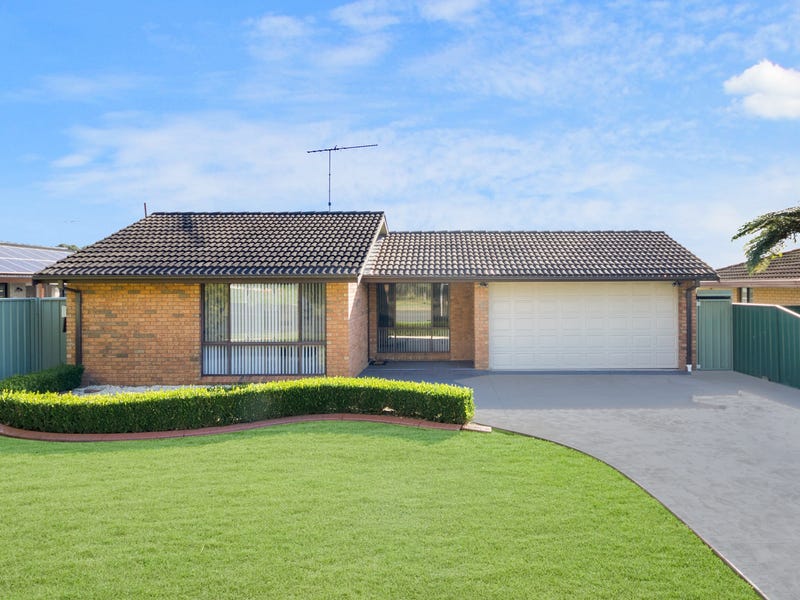 Houses for Sale in St Helens Park, NSW 2560