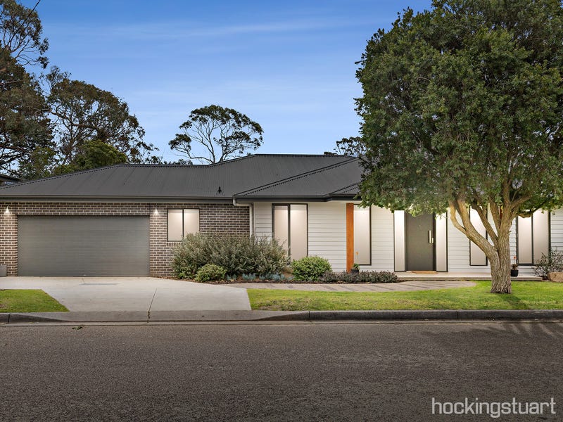 22 Dahlia Street, Dromana, Vic 3936 Property Details
