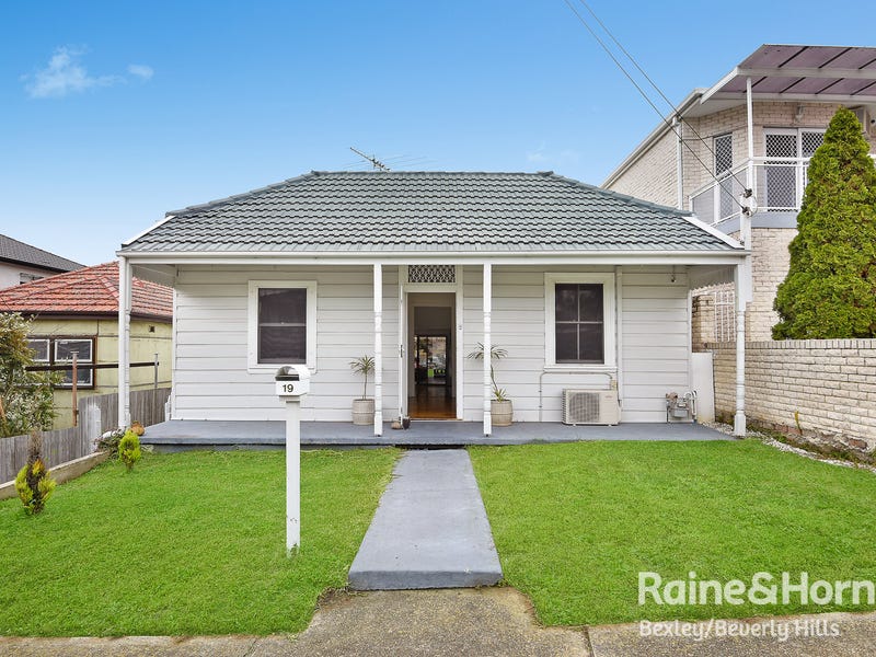 19 Arthur Street, Bexley, NSW 2207 Property Details