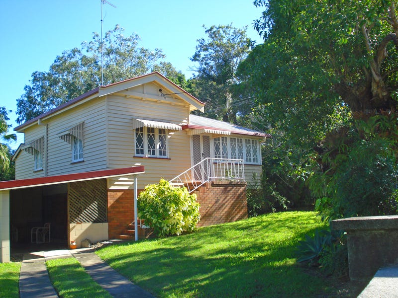 86 JOHNSTON STREET, Southport, Qld 4215 Property Details