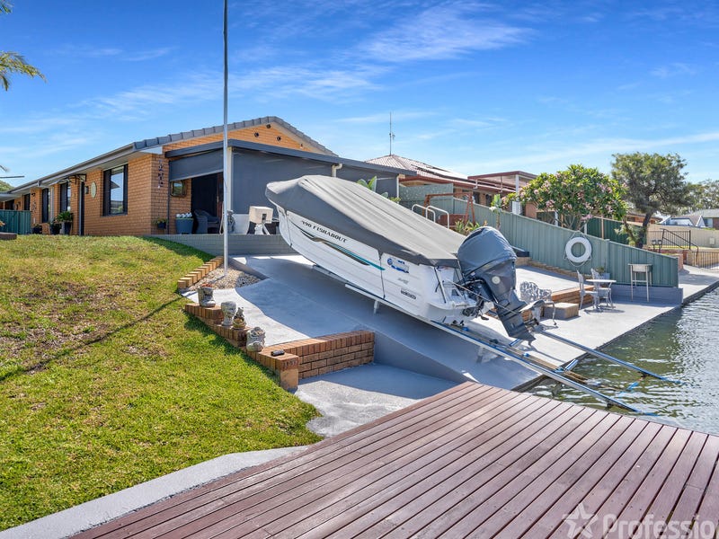 15 Cavill Avenue, Forster, NSW 2428 House for Sale