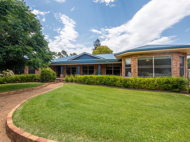 30 Reymond Street, Forbes, NSW 2871 House for Sale