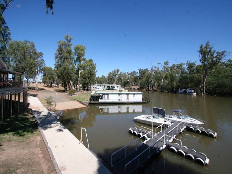 15 Maidensmith Drive, Moama, NSW 2731