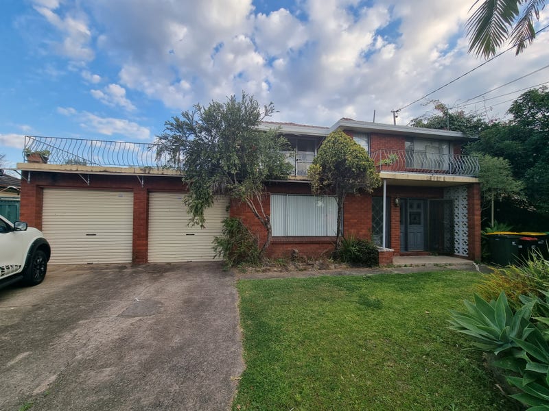 40 Gibson Avenue, Casula, NSW 2170