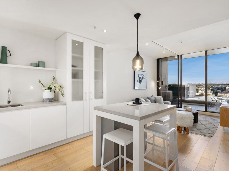 811/1 Dyer Street, Richmond, Vic 3121 Property Details