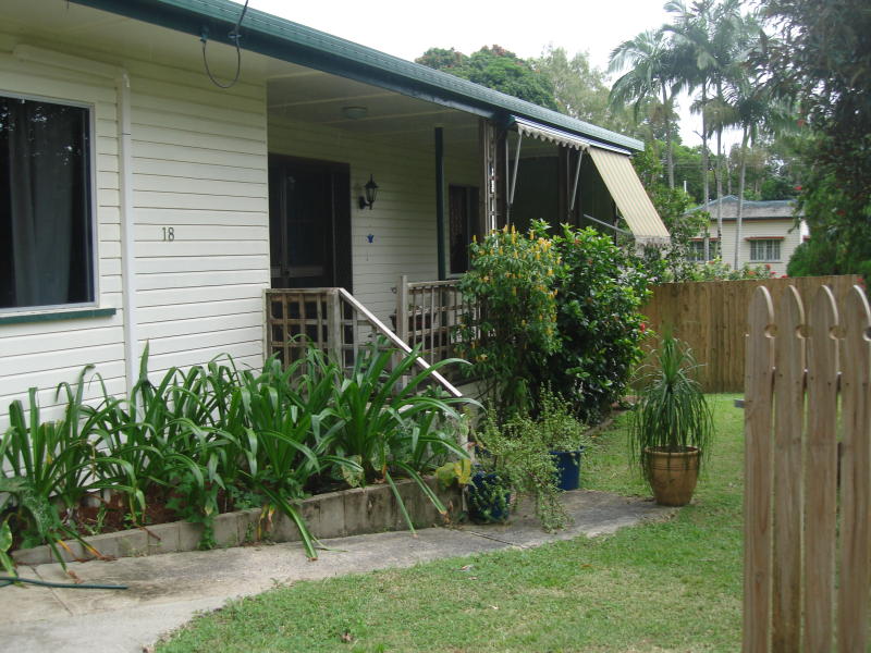 18 Mason Street, Stratford, QLD 4870