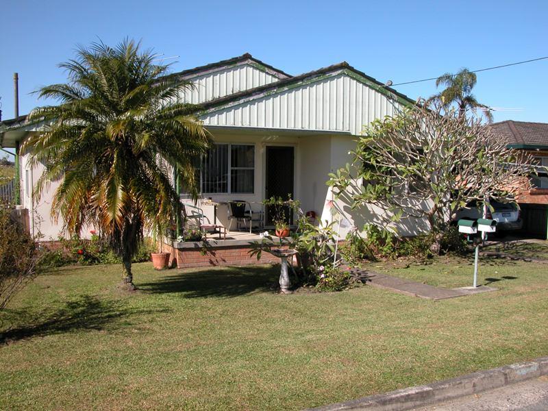 37 East Street, Macksville, NSW 2447