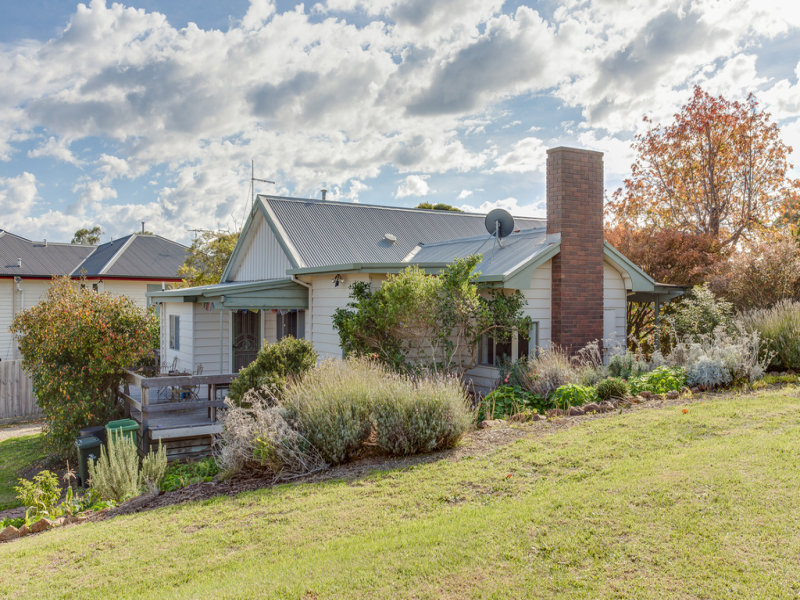 10 Abbey Lane, McCrae, Vic 3938 Property Details