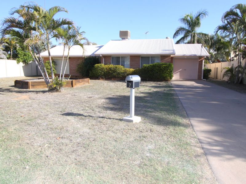 7 Barbara Court, Emerald, Qld 4720 Property Details