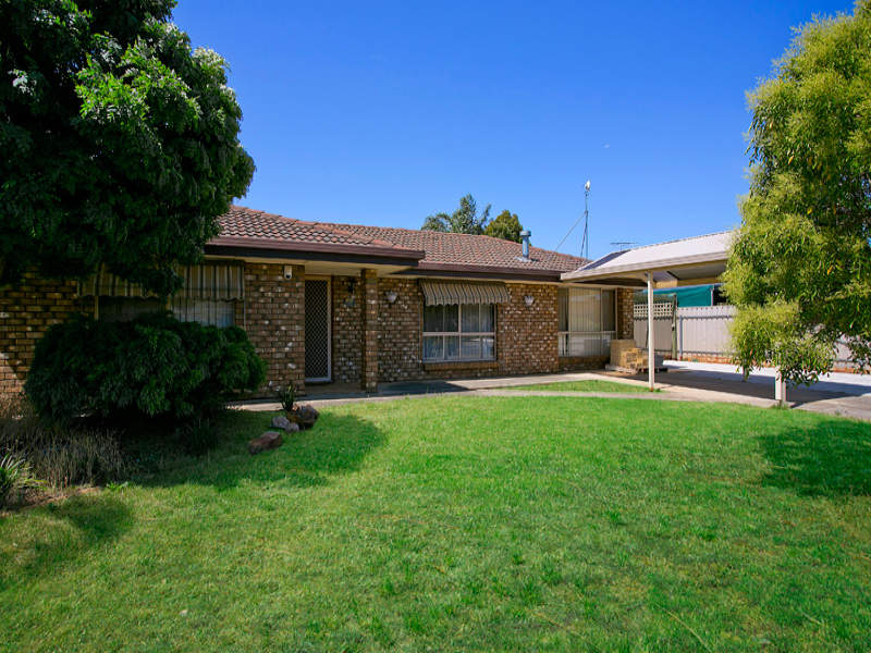 32 Burdett Drive, Paralowie, SA 5108
