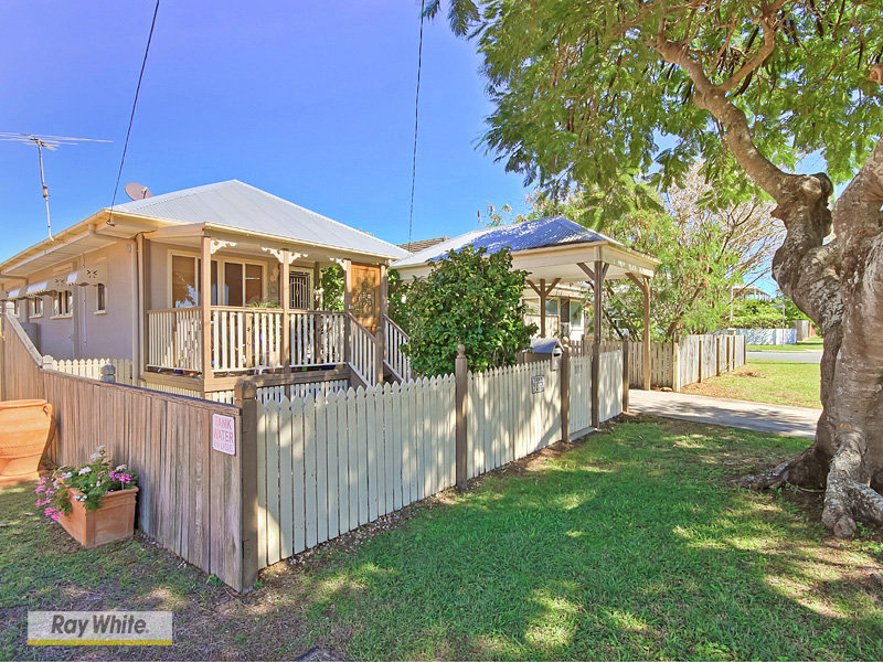 19 Adams Street, Scarborough, QLD 4020