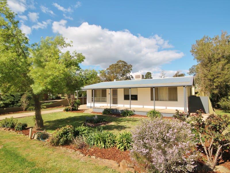 16 Briggs Street, Young, NSW 2594 Property Details