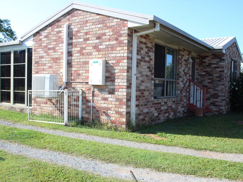 8 Ford Court, Seaforth, QLD 4741