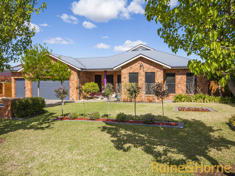 33 Lakeside Circuit, Dubbo, NSW 2830