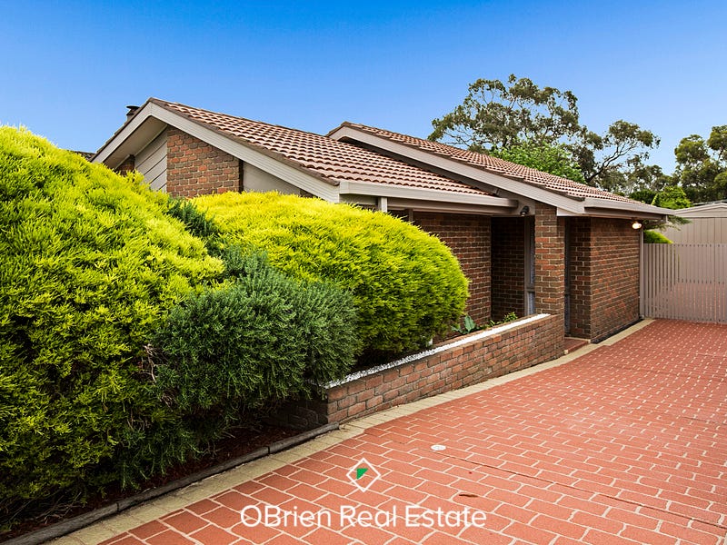 73 Warrawee Circuit, Frankston, VIC 3199