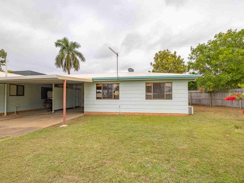 2/6 Johnstone Road, Southside, QLD 4570