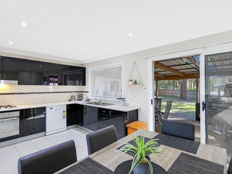 53 Blenheim Avenue, Berkeley Vale, NSW 2261