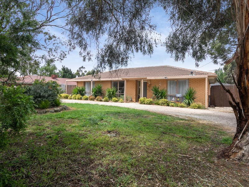 1/23 Reynolds Grove, Romsey, Vic 3434 Property Details